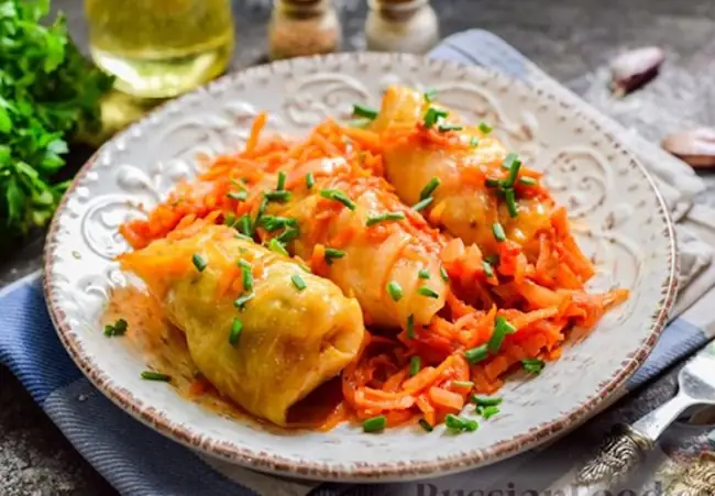 2.2. Canh bắp cải cuốn thịt