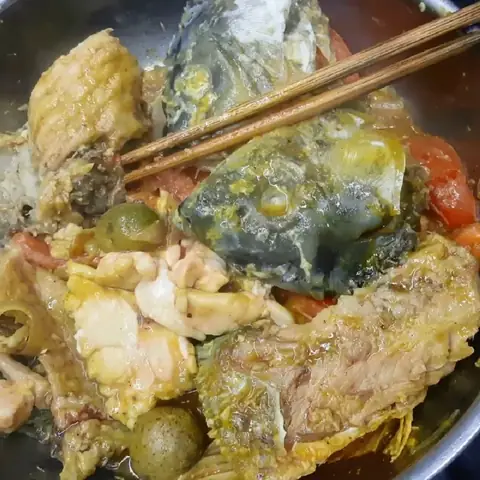 Cách làm canh cá chép nấu sấu thơm ngon, hấp dẫn cho mâm cơm gia đình