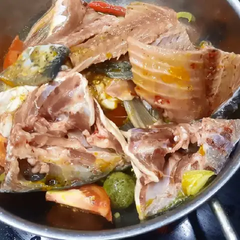 Cách làm canh cá chép nấu sấu thơm ngon, hấp dẫn cho mâm cơm gia đình