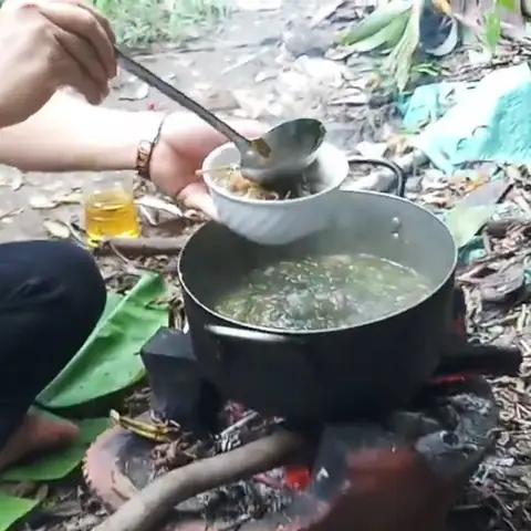 Cách nấu lẩu lươn lá giang thơm ngon, bắt vị cực hấp dẫn Cách nấu lẩu lươn lá giang thơm ngon, bắt vị cực hấp dẫn