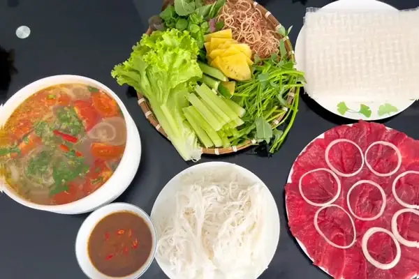 Cách nấu canh chua lươn cơm mẻ chuẩn vị miền Tây Cách nấu canh chua lươn cơm mẻ chuẩn vị miền Tây