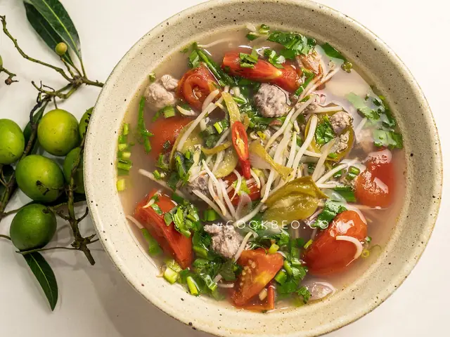 Vì Sao Canh Mọc Nấu Chua Lại Dễ Ăn, Được Yêu Thích Đến Vậy?