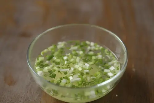 Món canh có vị ngọt thanh, nóng hổi, rất dễ ăn trong những ngày trời lạnh.