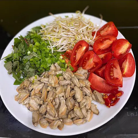 Canh trùng trục có vị chua thanh, ngọt mát không chỉ ngon, đưa cơm mà còn rất tốt cho sức khỏe. Canh trùng trục có vị chua thanh, ngọt mát không chỉ ngon, đưa cơm mà còn rất tốt cho sức khỏe.