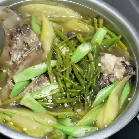 2 Cách Nấu Canh Chua Đầu Cá Thu Đậm Đà, Thơm Ngon, Đơn Giản