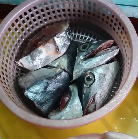 2 Cách Nấu Canh Chua Đầu Cá Thu Đậm Đà, Thơm Ngon, Đơn Giản