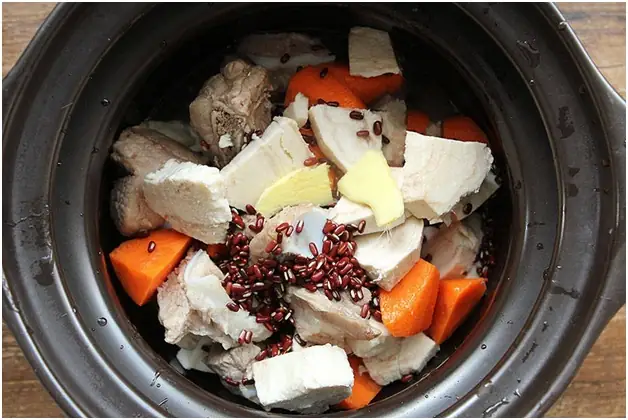 Canh Xương Là Món Canh Quá Quen Thuộc Rồi, Nhưng Bạn Thử Dùng Củ Sắn Dây Nấu Canh Xương Để Cảm Nhận Sự Khác Biệt Từ Món Canh Này Nhé! Canh Xương Là Món Canh Quá Quen Thuộc Rồi, Nhưng Bạn Thử Dùng Củ Sắn Dây Nấu Canh Xương Để Cảm Nhận Sự Khác Biệt Từ Món Canh Này Nhé!