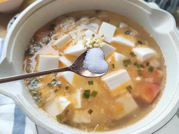 Hẳn Đây Sẽ Là Món Canh Không Những Ngon, Nóng Hổi Mà Còn Vô Cùng Bổ Dưỡng Trong Những Ngày Lạnh. Hẳn Đây Sẽ Là Món Canh Không Những Ngon, Nóng Hổi Mà Còn Vô Cùng Bổ Dưỡng Trong Những Ngày Lạnh.