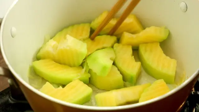 Món Canh Này Nấu Đơn Giản Mà Vừa Ngon, Vừa Giúp Giải Ngấy: Chị Em Muốn Giảm Cân Sau Tết Thì Nên Ăn Thường Xuyên! - Ảnh 6.