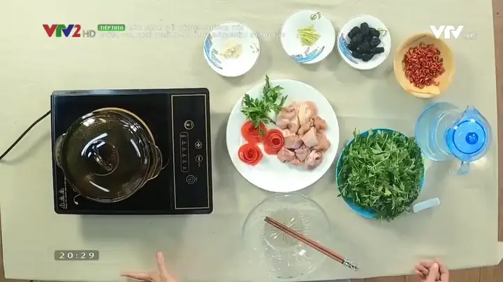 Cách Nấu Canh Gà Ngải Cứu Giúp Tăng Cường Sức Khỏe Mùa Dịch - Ảnh 1.