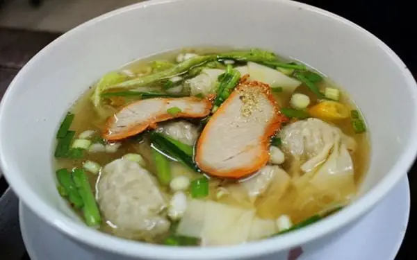 Nấu Canh Sủi Cảo Nhân Thịt