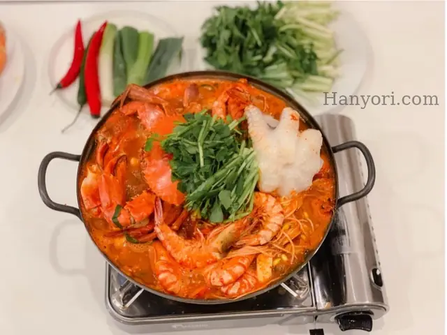 Cách nấu canh hải sản Hàn Quốc siêu ngon chỉ trong vòng 20 phút