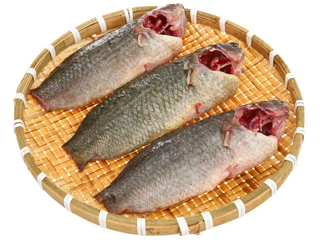 Canh hẹ nấu với cá rô Canh hẹ nấu với cá rô