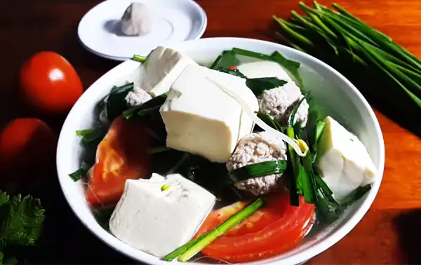 Trình Bày Canh Hẹ Đậu Hũ Cà Chua