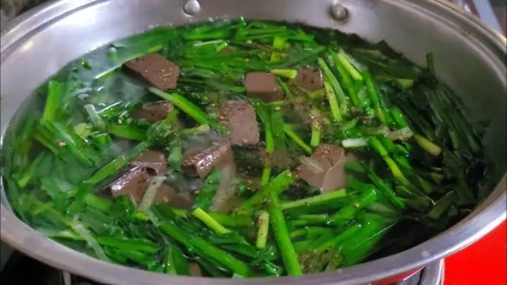 Bước 3: Nấu Canh