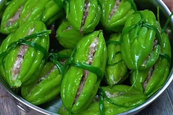 Cách Nấu Canh Khổ Qua Nhồi Thịt Giữ Được Màu Xanh, Không Đắng