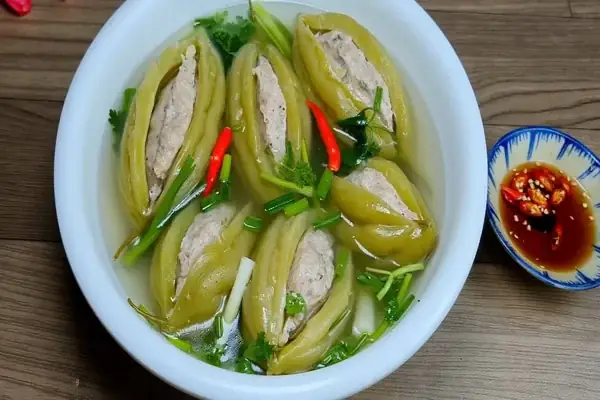 Cách Nấu Canh Khổ Qua với Tôm Thơm Ngon, Đậm Đà Chuẩn Vị