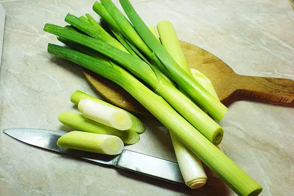 Bước 2: Sơ Chế Các Nguyên Liệu Còn Lại