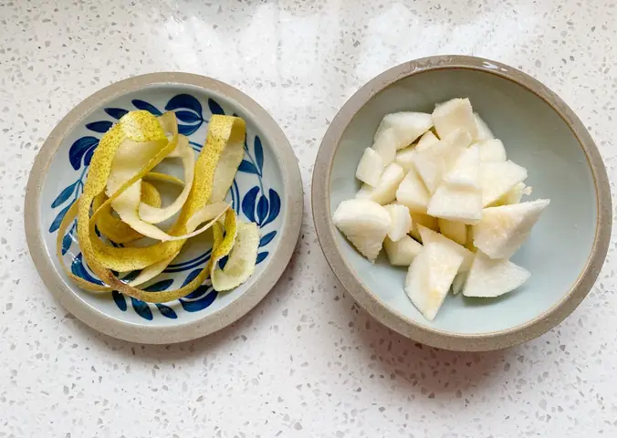 Cách nấu canh lê nấm tuyết