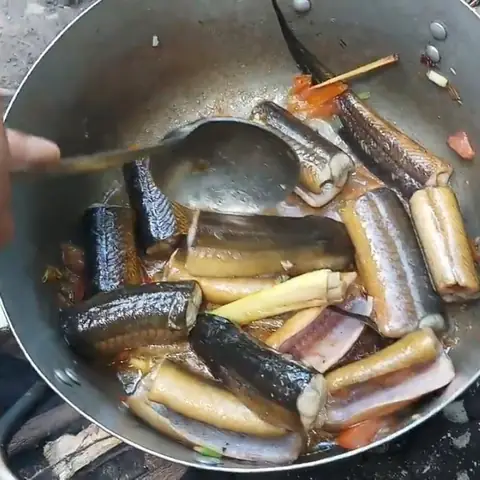 Cách nấu lẩu lươn lá giang thơm ngon, bắt vị cực hấp dẫn Cách nấu lẩu lươn lá giang thơm ngon, bắt vị cực hấp dẫn