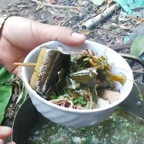 Cách nấu lẩu lươn lá giang thơm ngon, bắt vị cực hấp dẫn Cách nấu lẩu lươn lá giang thơm ngon, bắt vị cực hấp dẫn