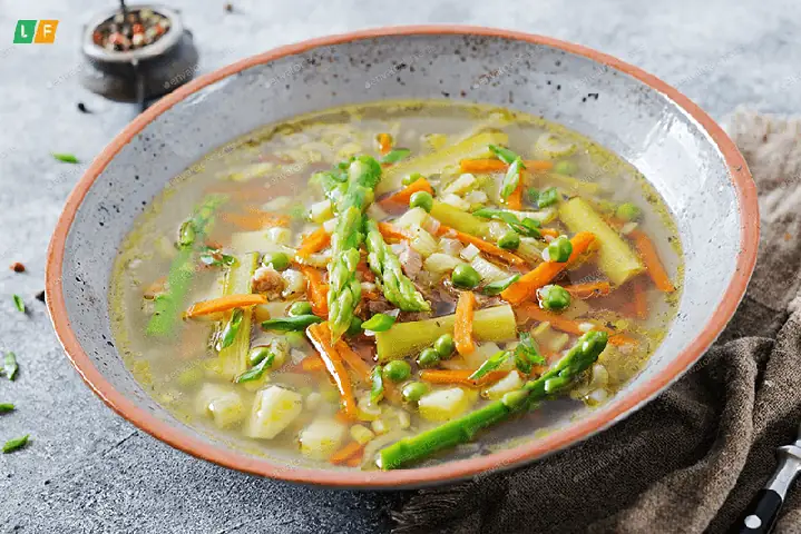 1. Cách nấu canh măng tây thịt bò