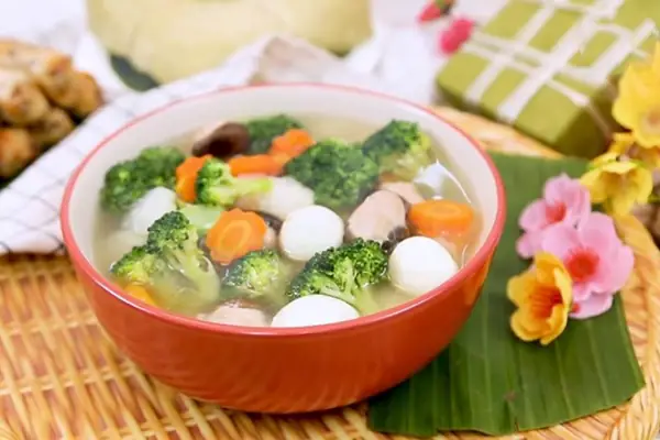 Bước 2: Nấu canh mọc bò Bước 2: Nấu canh mọc bò