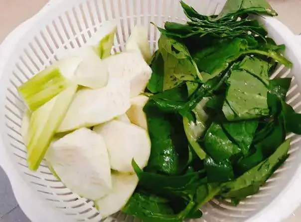 Canh Mồng Tơi Mướp Hương