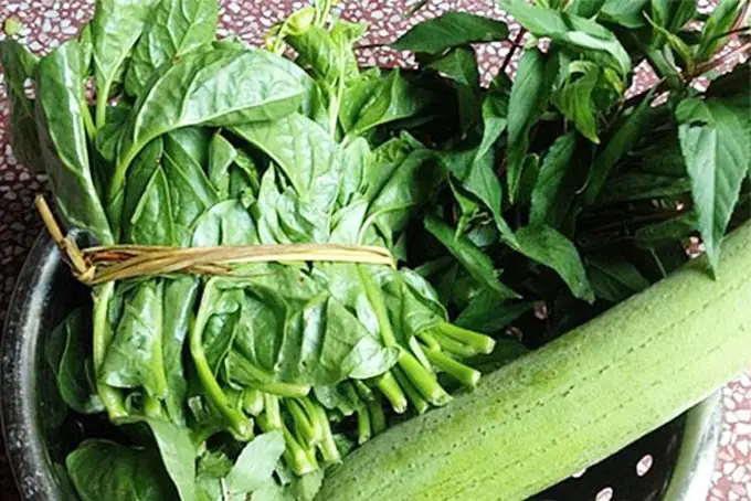 1. Nguyên liệu làm món canh cua rau đay mồng tơi: