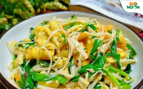 1. Cách chế biến Nấm Kim Châm xào trứng