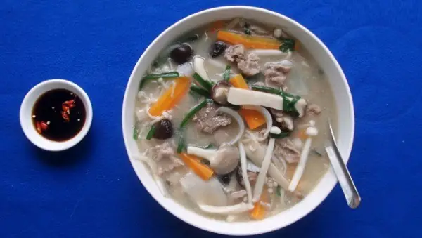 1. Canh Nấm Thịt Bò