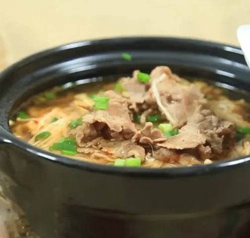 3. Canh Nấm Kim Châm Thịt Bò