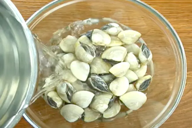 Cách Nấu Canh Ngao Mồng Tơi Ngon Làm Dịu Ngày Nắng Nóng