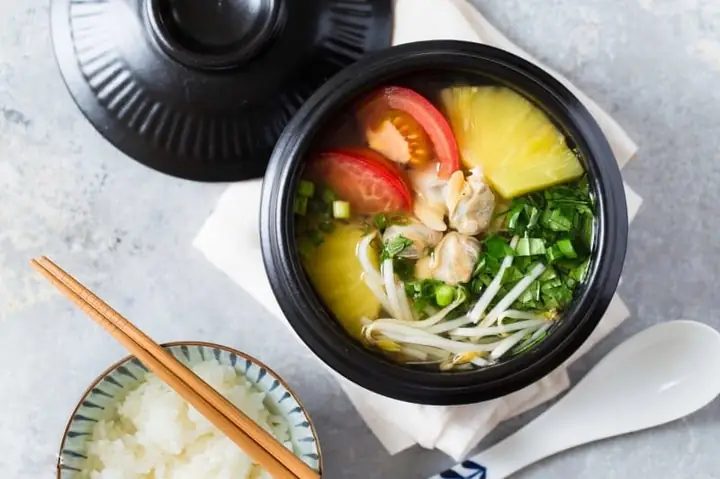 Cách nấu canh ngao chua dứa