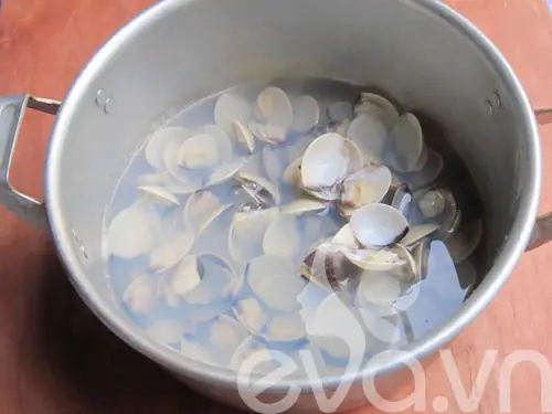 Mùa Hè Được Bát Canh Ngao Rau Muống Nấu Chua Thì Thật Là Tuyệt!