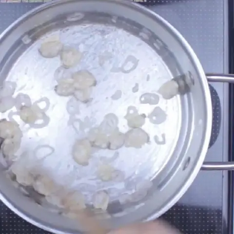 Nấu canh Nấu canh