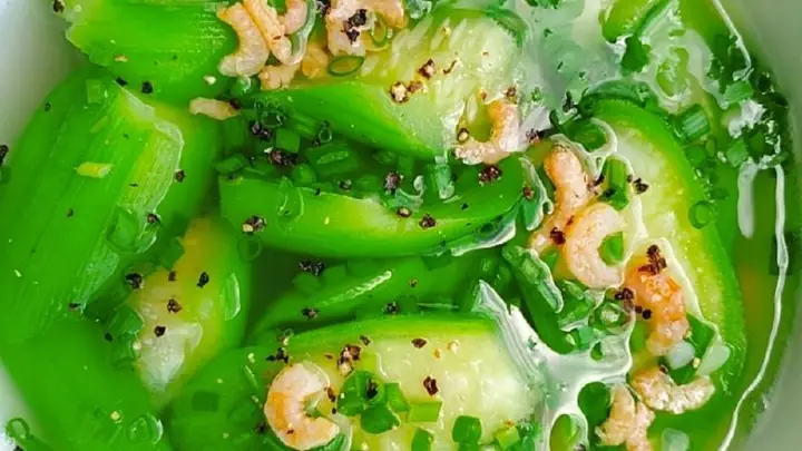 1 Canh Mướp Nấu Tép