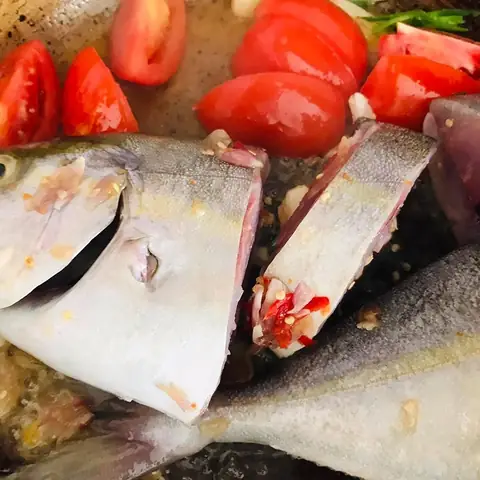 Cá cam nấu canh chua lá giang Cá cam nấu canh chua lá giang