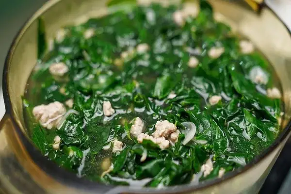 Cách Nấu Canh Rau Ngót Hấp Dẫn