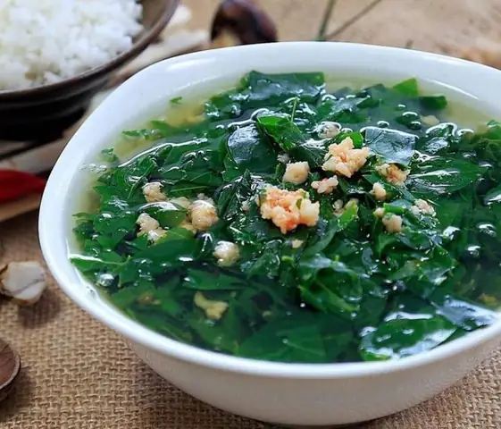 Lợi Ích Sức Khỏe Của Canh Rau Ngót Thịt Băm