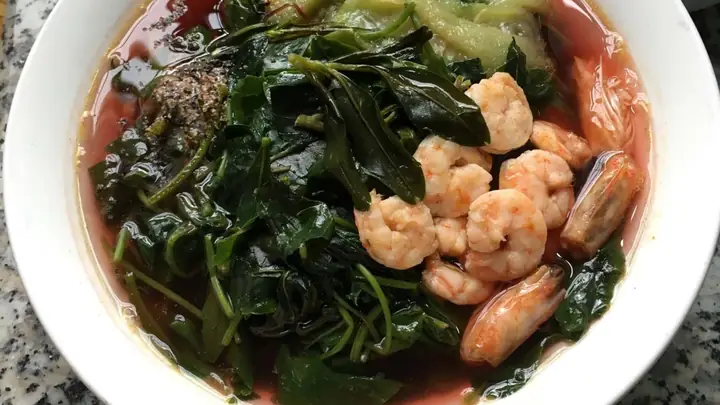 Dưới Đây Là Các Bước Chi Tiết Để Nấu Món Canh Rau Sam Nấu Tôm: