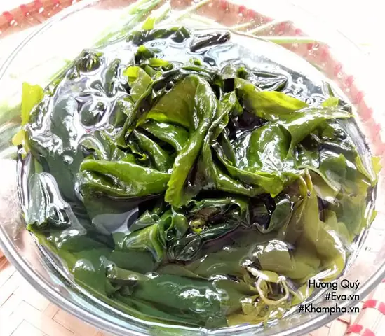 Cách Nấu Canh Rong Biển Giòn Giòn Thanh Mát Cho Bữa Cơm Ngày Hè