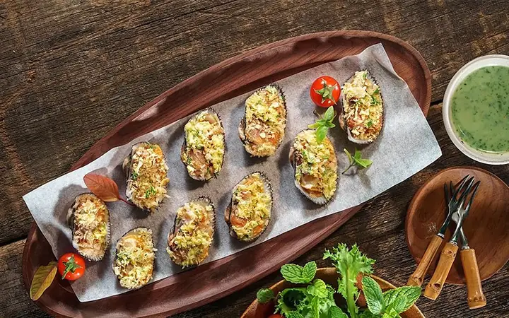 1. Sò lông nướng bơ tỏi