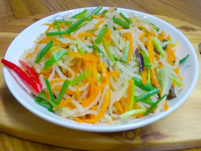 2.2 Su Hào Xào Cà Rốt