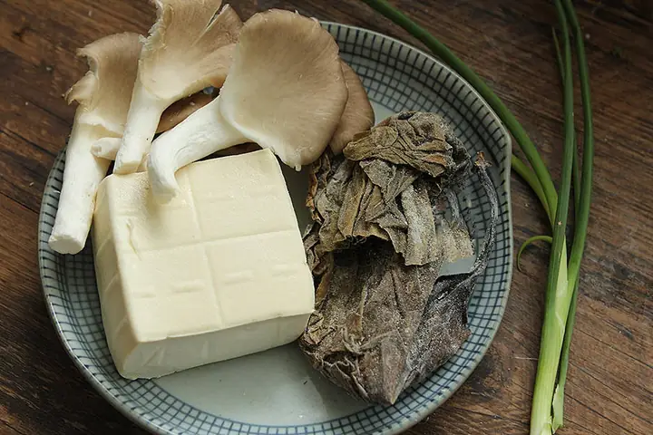 Một Món Canh Với Vị Hải Sản Mà Cách Chế Biến Vô Cùng Dễ Như Món Canh Tảo Bẹ Dưới Đây Thì Nhất Định Bạn Nên Thử. Món Canh Có Tác Dụng Giải Nhiệt Hiệu Quả Ngày Hè. Một Món Canh Với Vị Hải Sản Mà Cách Chế Biến Vô Cùng Dễ Như Món Canh Tảo Bẹ Dưới Đây Thì Nhất Định Bạn Nên Thử. Món Canh Có Tác Dụng Giải Nhiệt Hiệu Quả Ngày Hè.