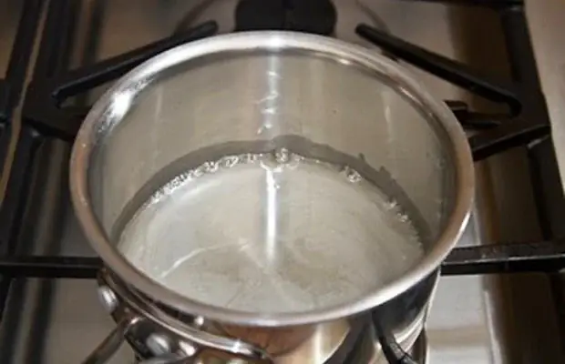 Bước 2: Làm nước đường và hấp cách thủy Bước 2: Làm nước đường và hấp cách thủy