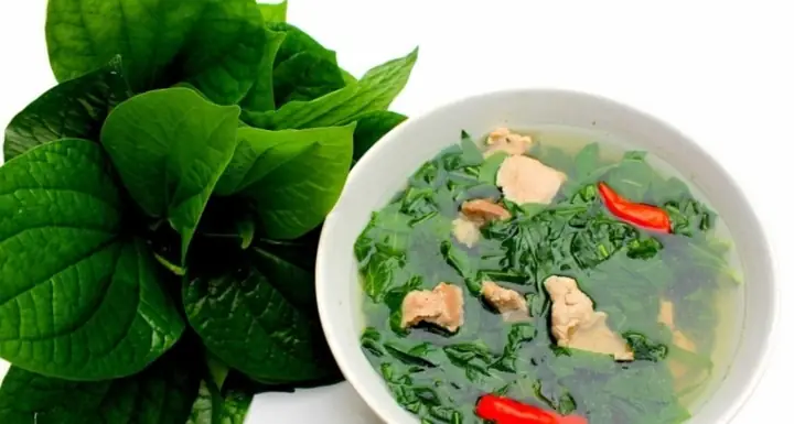 Canh thịt bò lá lốt là một món ngon, bổ dưỡng lại dễ nấu, thường được yêu thích trong các bữa ăn gia đình. Canh thịt bò lá lốt là một món ngon, bổ dưỡng lại dễ nấu, thường được yêu thích trong các bữa ăn gia đình.