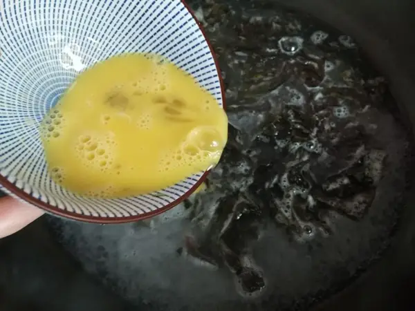 Cách Nấu Canh Trứng Rong Biển