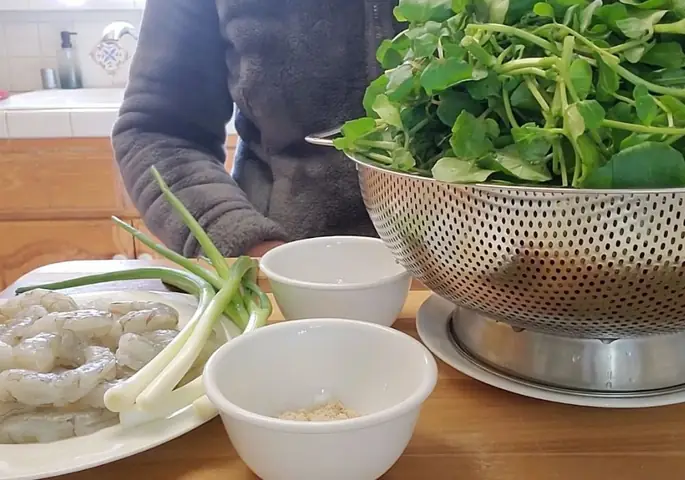 Chuẩn bị nguyên liệu Chuẩn bị nguyên liệu