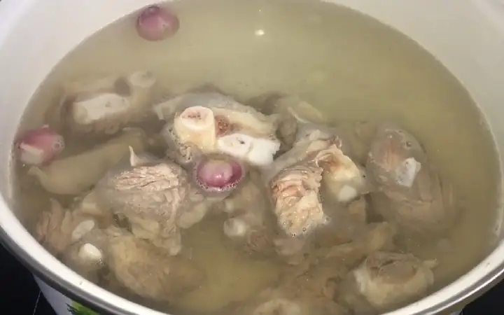 4.2. Hướng dẫn nấu canh đu đủ hầm xương bò 4.2. Hướng dẫn nấu canh đu đủ hầm xương bò